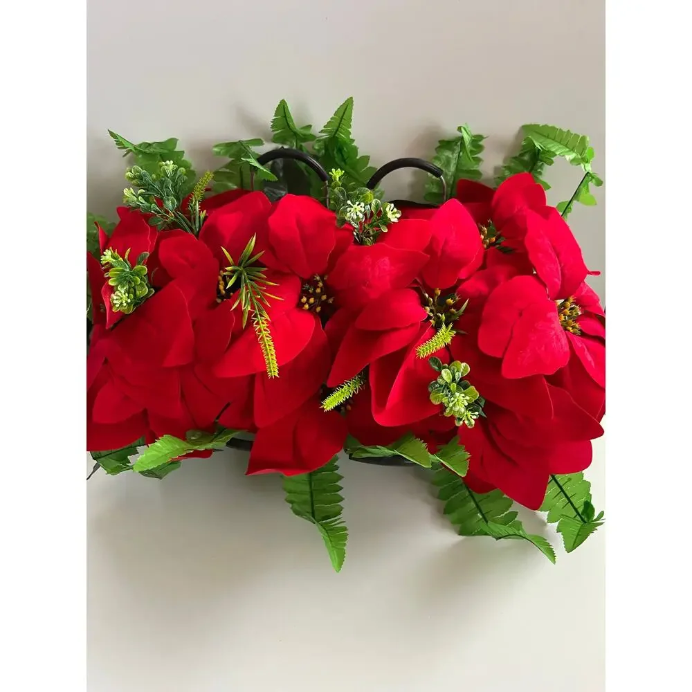 Poinsettia Centerpiece With Foam